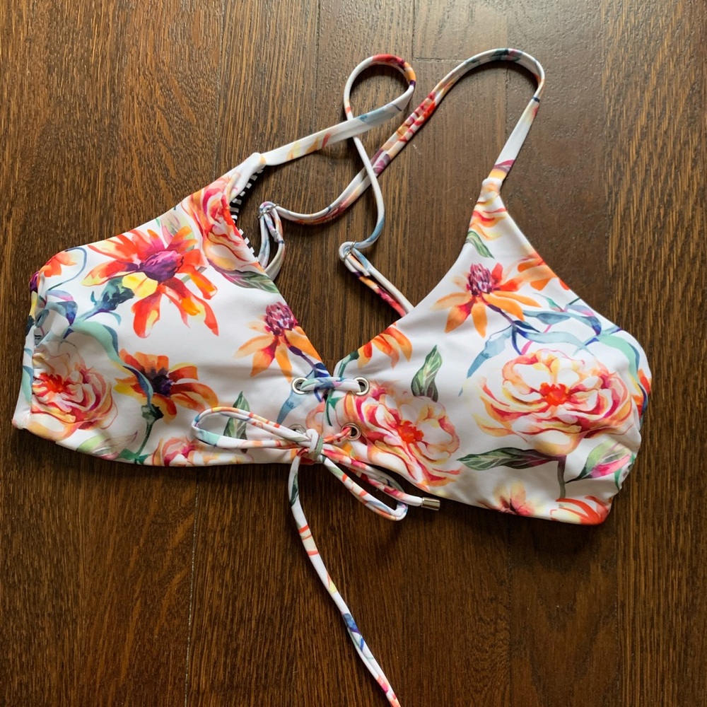 Reversible triangle bikini top